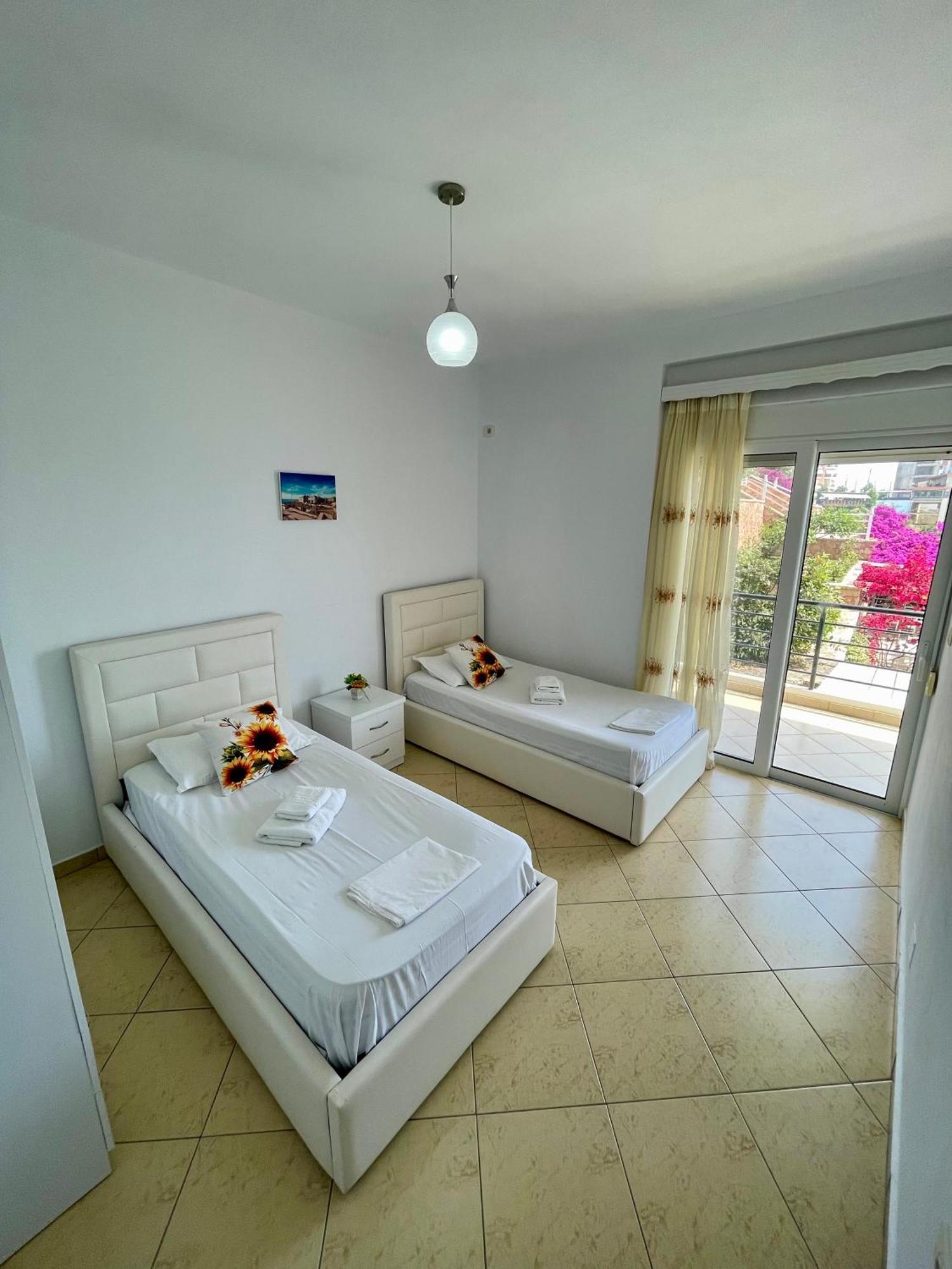 Eleana Apartments Саранде Екстериор снимка