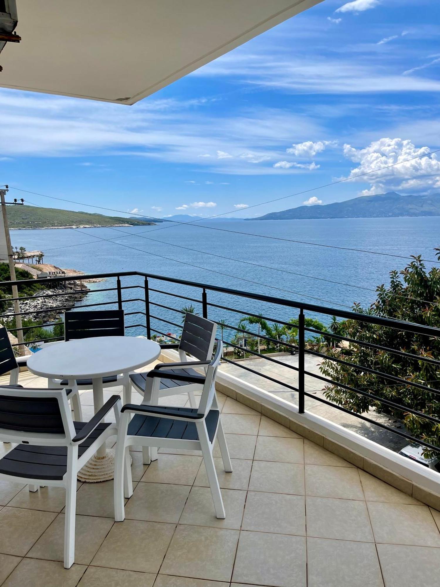 Eleana Apartments Саранде Екстериор снимка