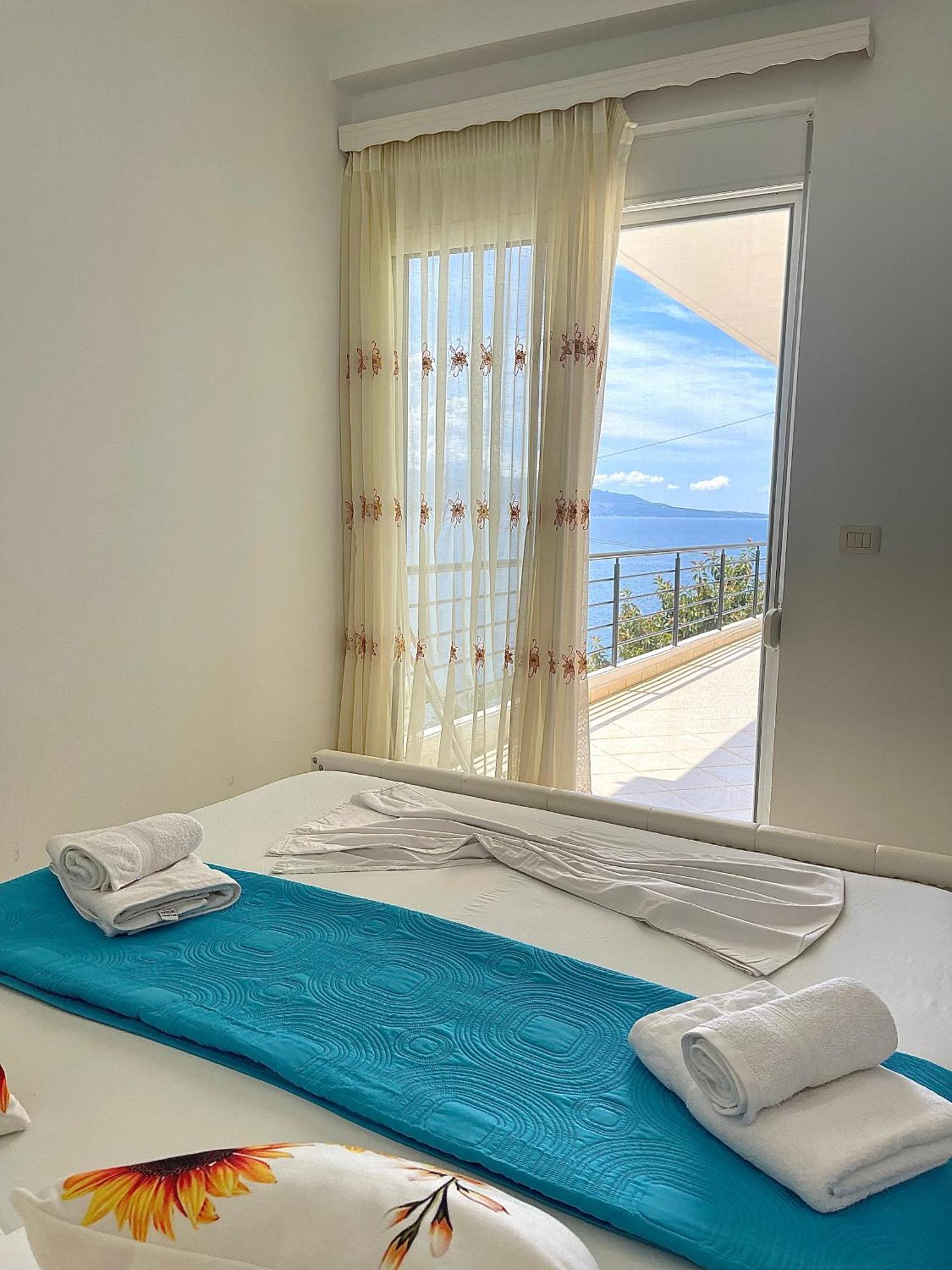 Eleana Apartments Саранде Екстериор снимка